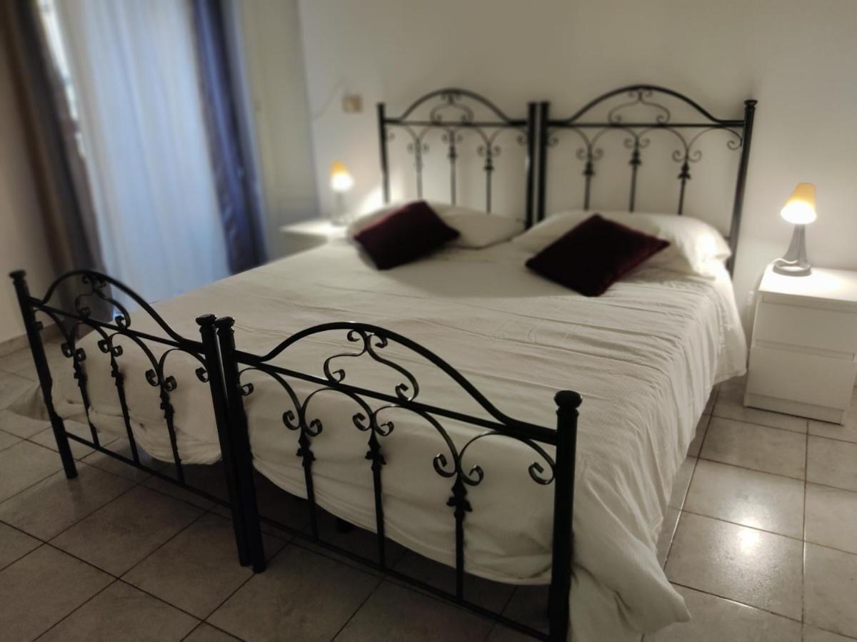 Crispi Accomodation B&B Catania Ngoại thất bức ảnh